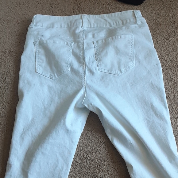 White capris - Picture 3 of 3